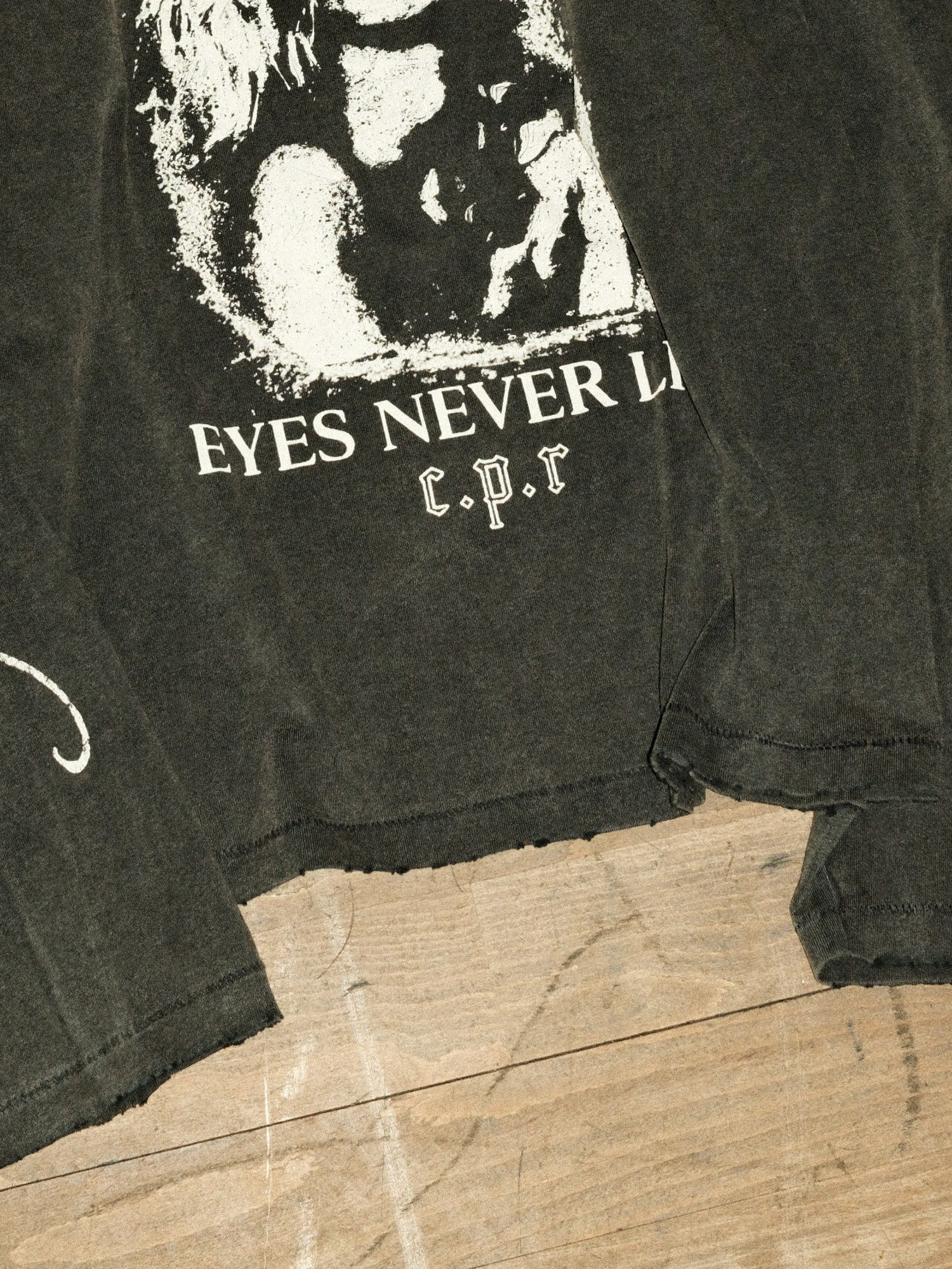 Eyes Never Lie Long sleeve - Washed Grey